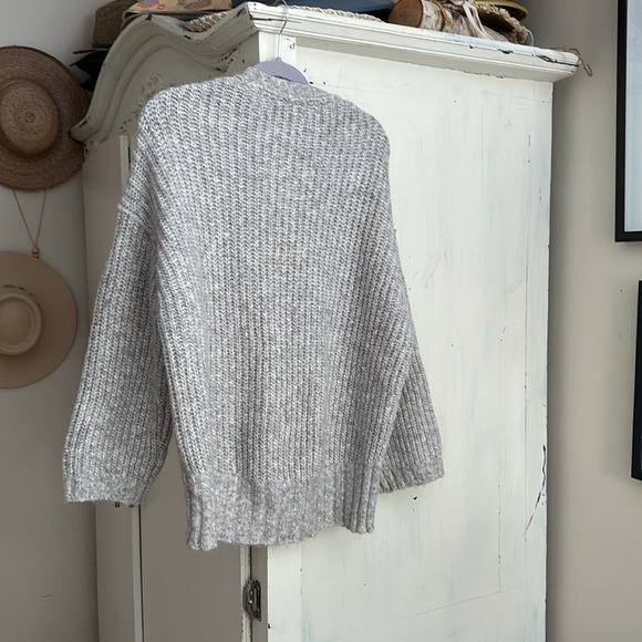 Free People - Picture 3 of 3